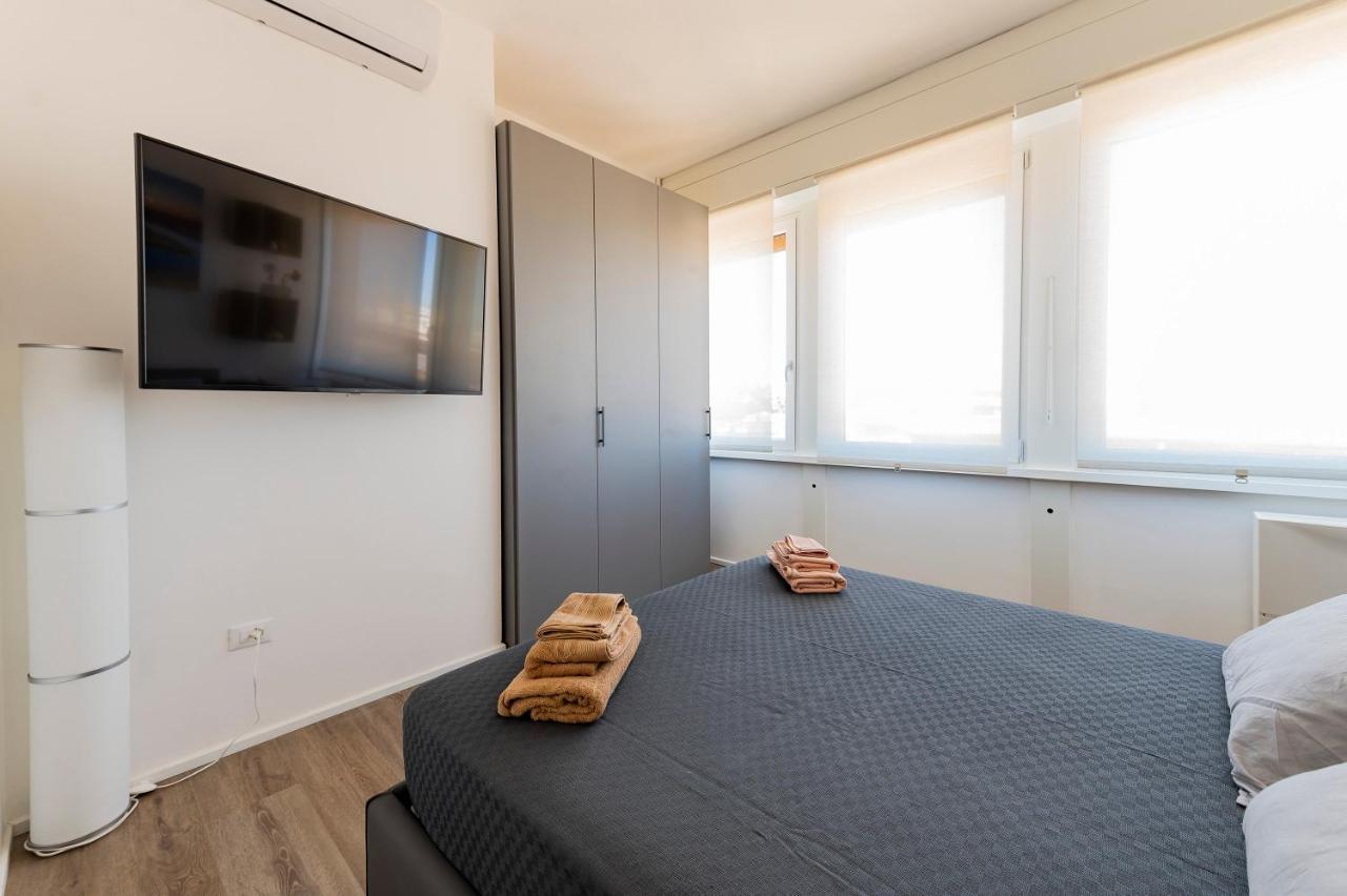 Piazza Salotto & Stazione Comfy Apartment Pescara Buitenkant foto