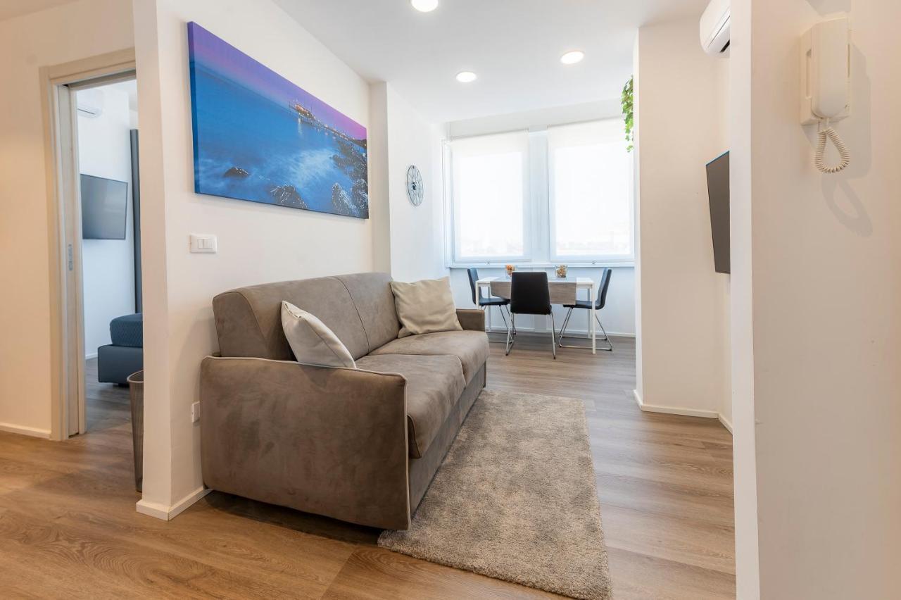 Piazza Salotto & Stazione Comfy Apartment Pescara Buitenkant foto