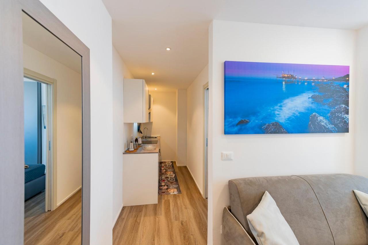 Piazza Salotto & Stazione Comfy Apartment Pescara Buitenkant foto
